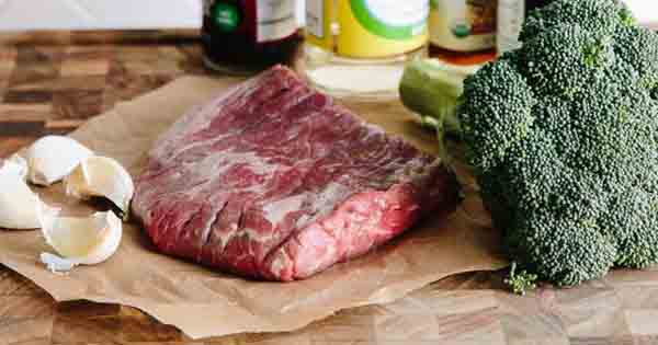 Thịt bò xào súp lơ xanh, tiên dược cải thiện chất lượng “chuyện ấy” cho nam giới